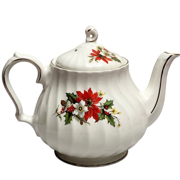 VTG Sadler England Poinsettia Holly Gold Trimmed Bone China Holiday 32oz Tea Pot - Picture 4 of 14